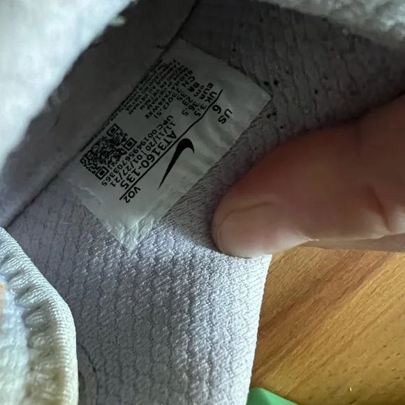 Nike Metcon 6 in Mint / Lavender / White | Used | Size 6 - Picture 10 of 10